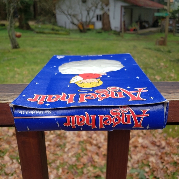 Vintage Angel Hair Spun Glass Union Wadding CO - Made In USA 2oz Box - Picture 7 of 15